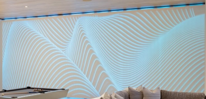 Cropped Wall
